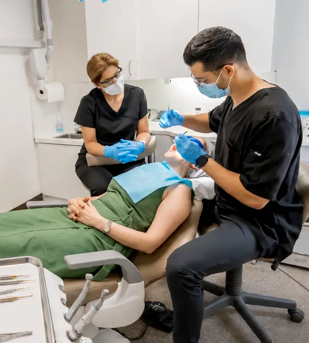 Smilesclinic a FAMILY DENTAL CLINIC